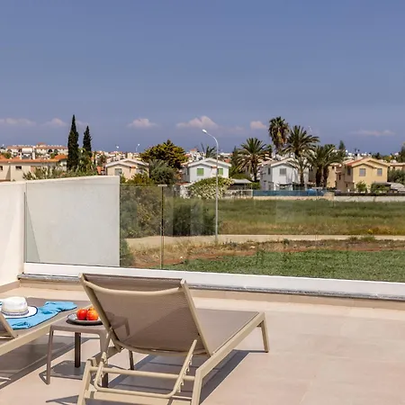 Almaria Residences *