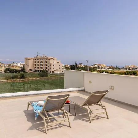 Villa Almaria Residences *