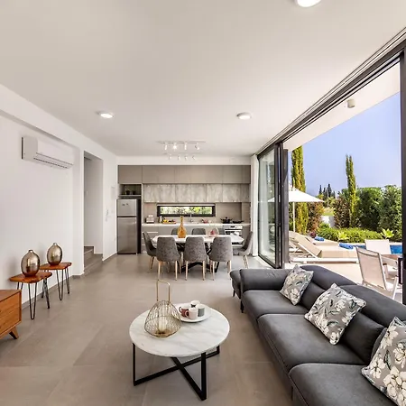 Almaria Residences Villa Paralimni