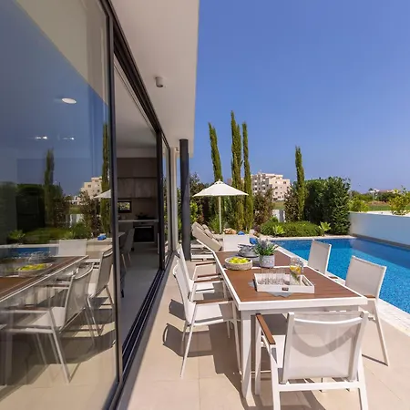 Villa Almaria Residences Paralimni