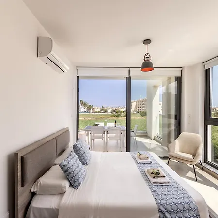 Almaria Residences *