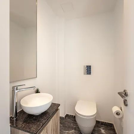 Almaria Residences *