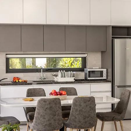 Villa Almaria Residences Paralimni