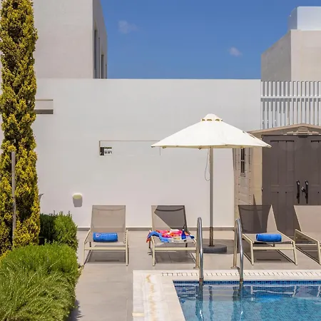 Almaria Residences * Paralimni