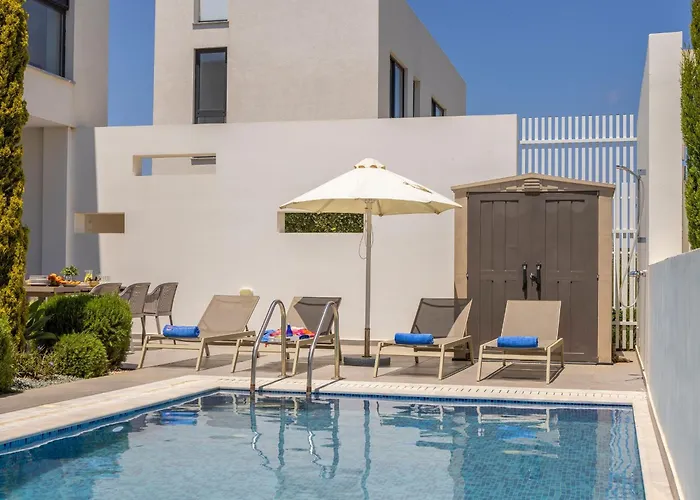 Almaria Residences * Paralimni