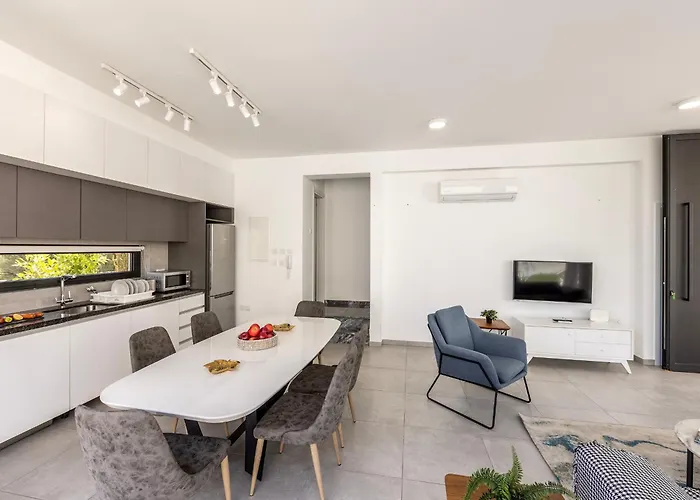 Villa Almaria Residences Paralimni