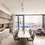Βίλα Almaria Residences