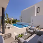 Almaria Residences Βίλα Παραλίμνι