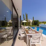 Βίλα Almaria Residences Παραλίμνι