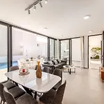 Almaria Residences Βίλα
