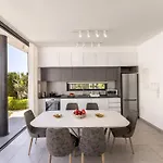 Almaria Residences Βίλα *