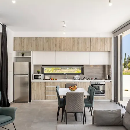 Almaria Residences Villa Paralimni