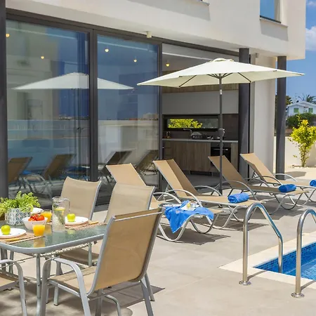 Almaria Residences * Paralimni