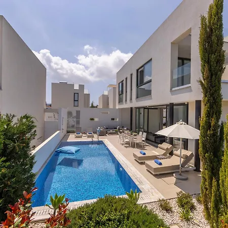 Almaria Residences Villa Paralimni