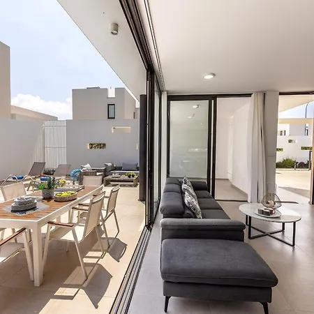 Vilă Almaria Residences Paralimni