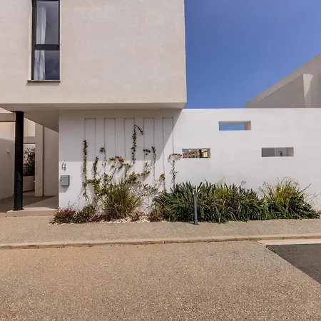 Almaria Residences * Paralimni