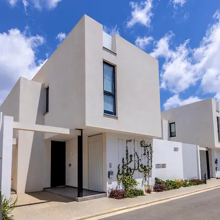 Villa Almaria Residences Paralimni
