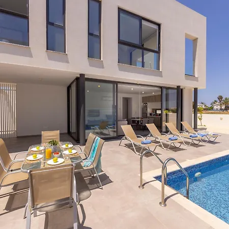 Almaria Residences Villa *