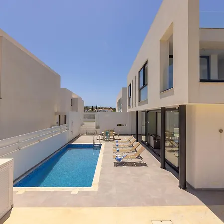 Almaria Residences Villa *