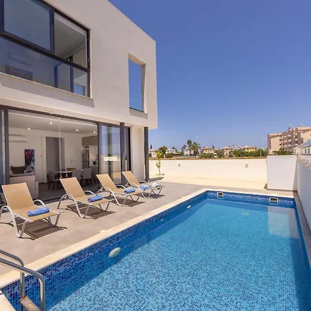 Almaria Residences Villa Paralimni