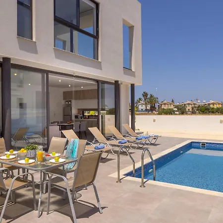 Almaria Residences * Paralimni