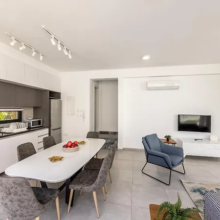 Vilă Almaria Residences Paralimni
