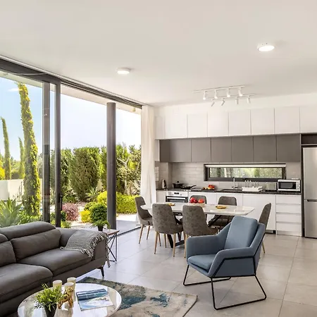 Almaria Residences * Paralimni