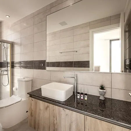 Almaria Residences 빌라 파라림니