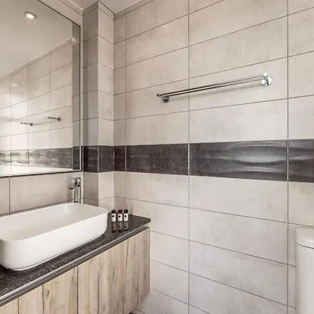 Almaria Residences Vilă *