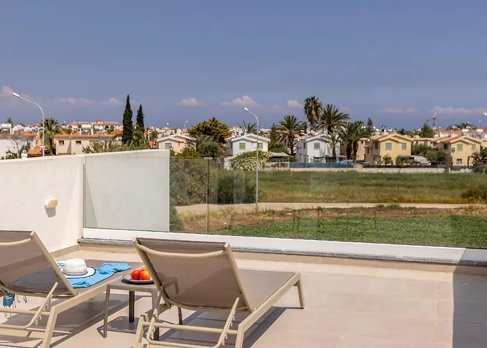 Almaria Residences *