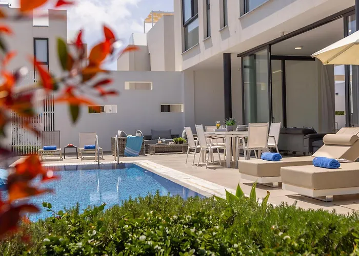 Almaria Residences * Paralimni