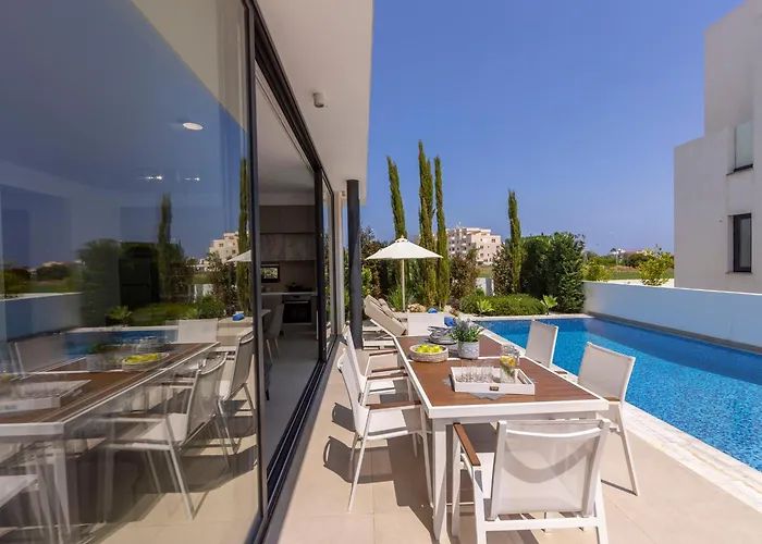 Villa Almaria Residences Paralimni
