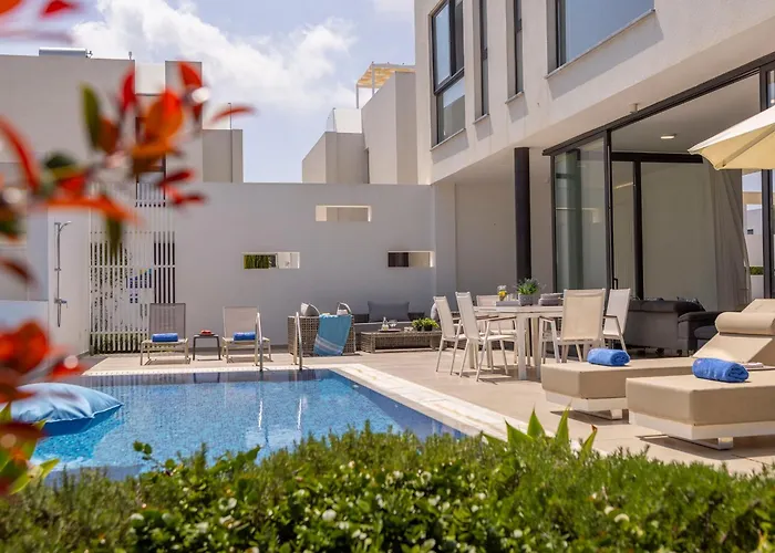 Villa Almaria Residences Paralimni
