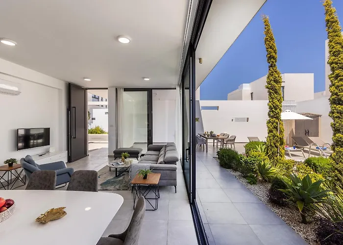 Almaria Residences Villa