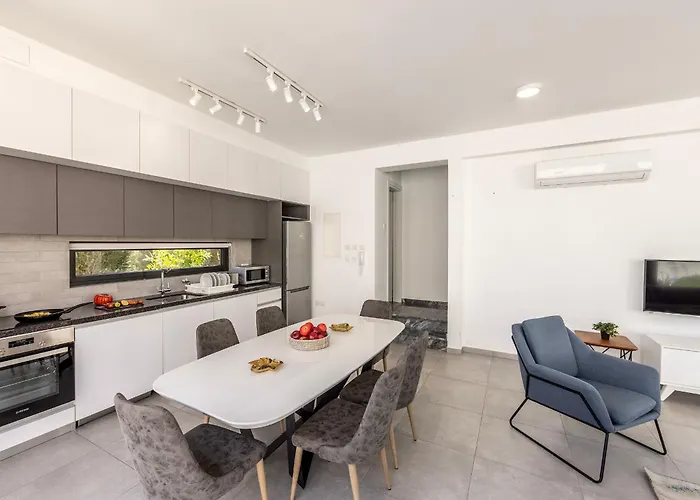 Almaria Residences Villa *