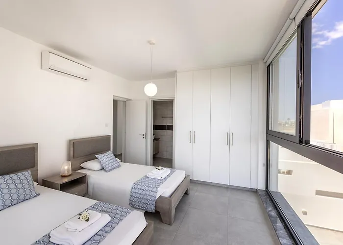 Villa Almaria Residences Paralimni